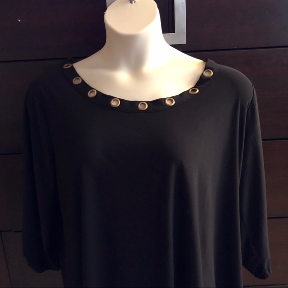 Black shirt with gold grommet detail neckline - Picture 1 of 4